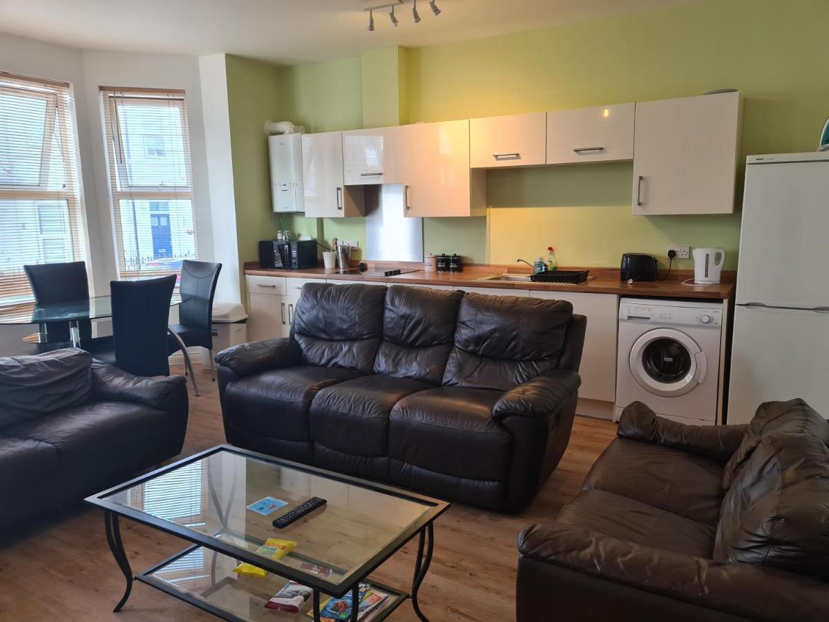 Yarmouth Apartments, Street Permit Parking, Close To Everything, Beach, Pier, Free Wifi Горад Грэйт Ярмут Екстериор снимка