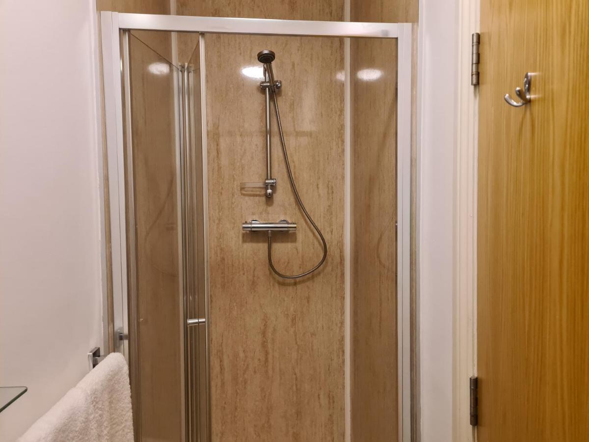 Yarmouth Apartments, Street Permit Parking, Close To Everything, Beach, Pier, Free Wifi Горад Грэйт Ярмут Екстериор снимка