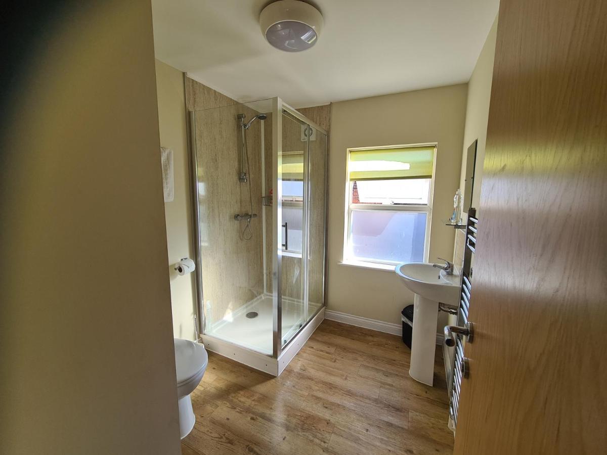 Yarmouth Apartments, Street Permit Parking, Close To Everything, Beach, Pier, Free Wifi Горад Грэйт Ярмут Екстериор снимка