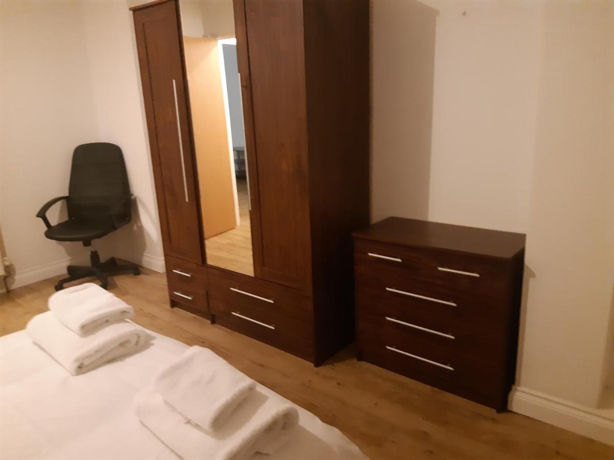 Yarmouth Apartments, Street Permit Parking, Close To Everything, Beach, Pier, Free Wifi Горад Грэйт Ярмут Екстериор снимка